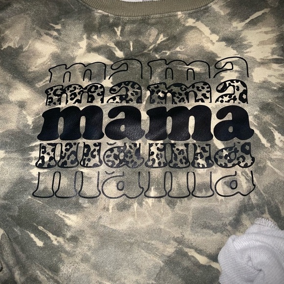 Green mixed tie dye Mama shirt size large - Picture 2 of 2